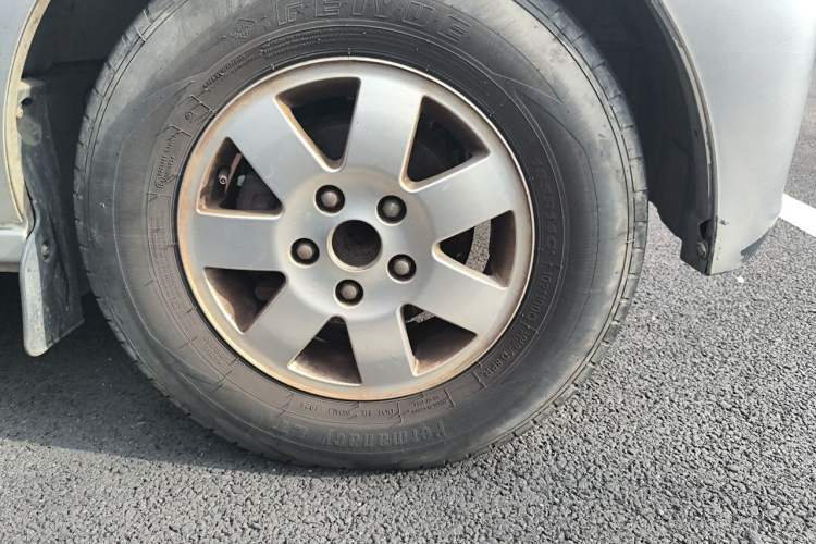 Used Dongfeng Xiaokang C56 2020 1.5L Luxury Model I DK15C Right Front Wheel Hub