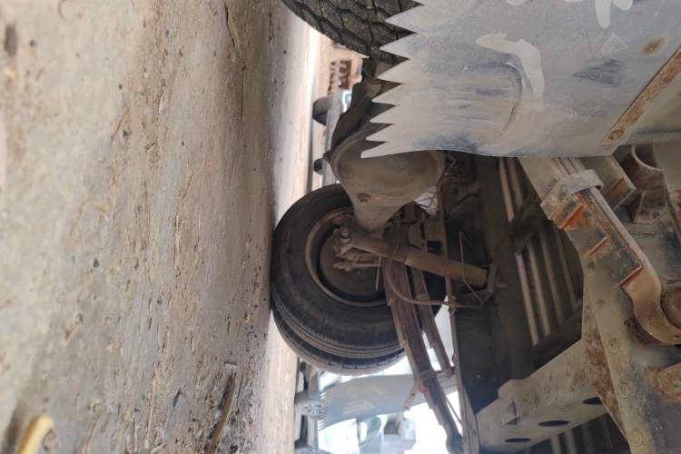 Used Dongfeng Xiaokang D51  Chassis Rear Left