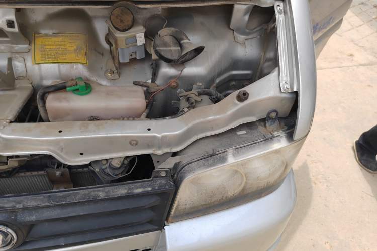 Used Dongfeng Xiaokang D51  Engine Bay Left