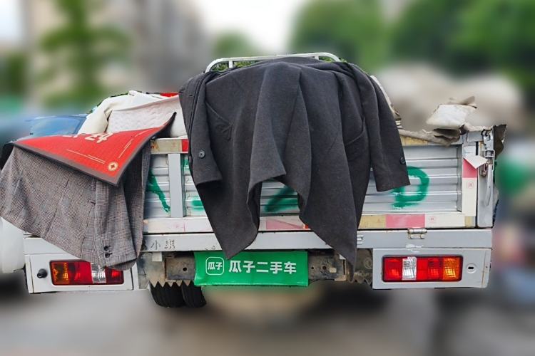 Used Dongfeng Xiaokang D52 2019 1.5L Revised Base Version with Dual Rear Wheels National Emission Standard VI DK15 Rear