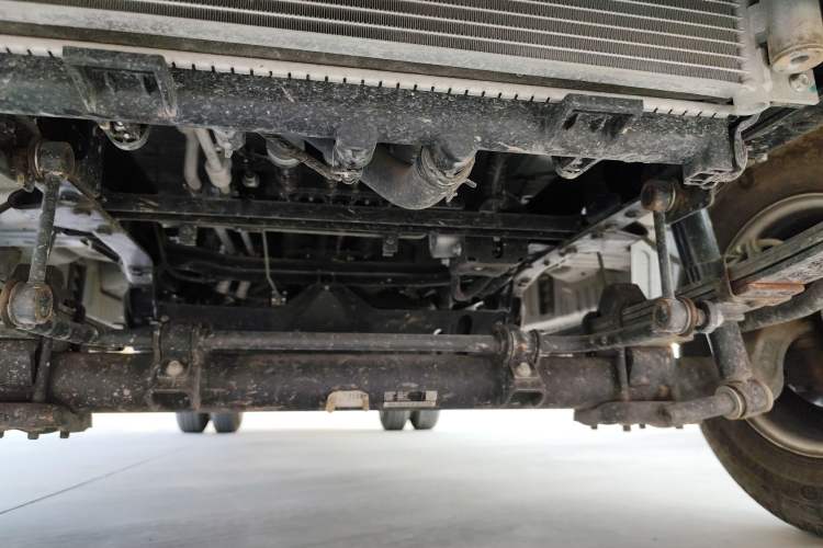 Used Dongfeng Xiaokang D72 2023 1.6L LV0 SFG16C Chassis Front