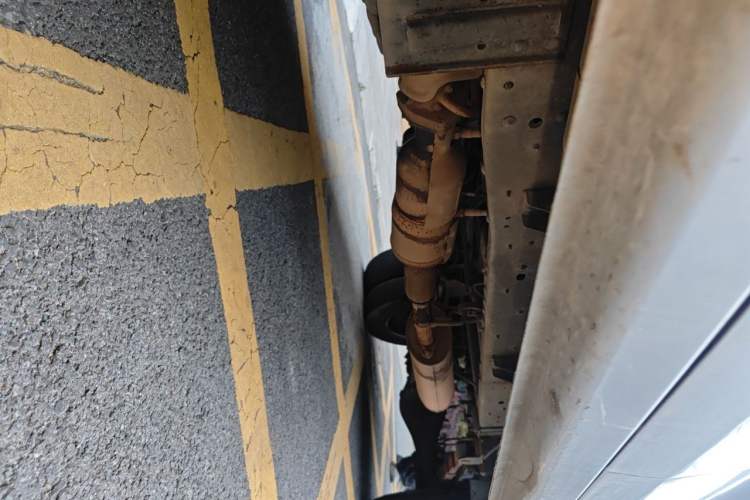 Used Dongfeng Xiaokang D72 2023 1.6L LV0 SFG16C Chassis Front Left