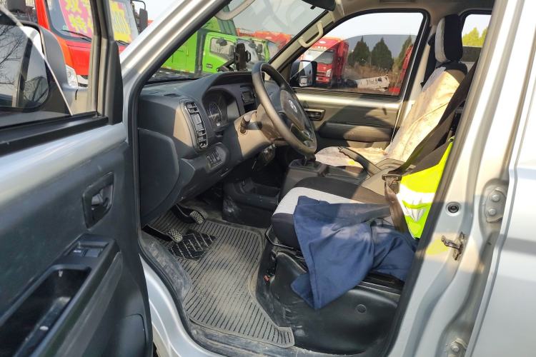 Used Dongfeng Xiaokang D72 2023 1.6L LV0 SFG16C Driver Seat
