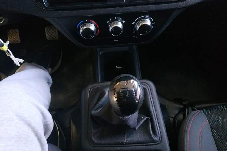 Used Dongfeng Xiaokang D72PLUS 2022 1.6L Restyled LV0 Gear Lever