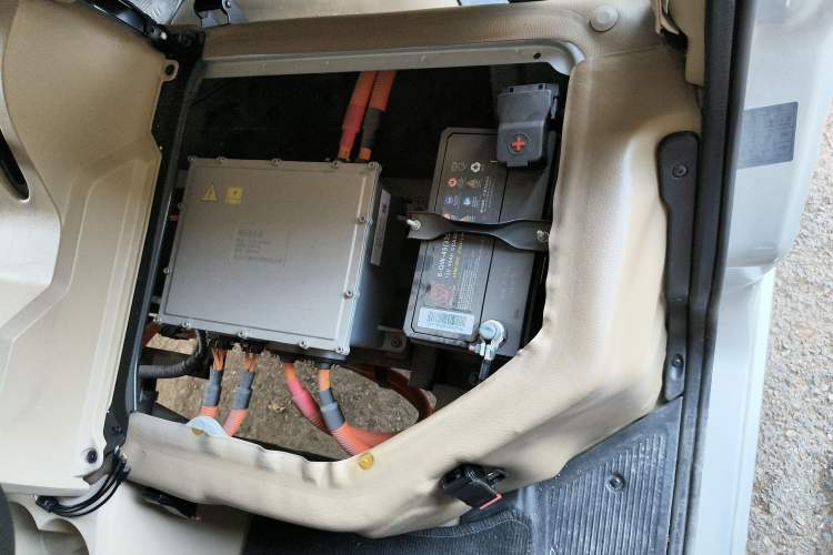 Used Dongfeng Xiaokang EC36 2022 Standard Edition CATL Battery Engine Bay Left