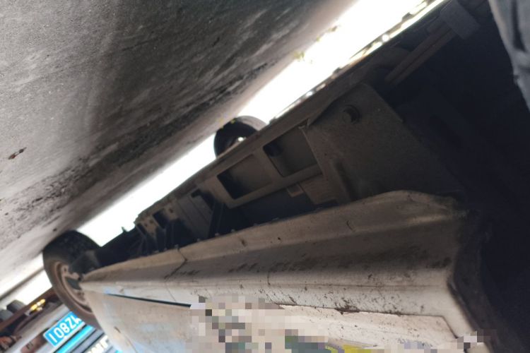 Used Dongfeng Xiaokang EC36  Chassis Rear Right