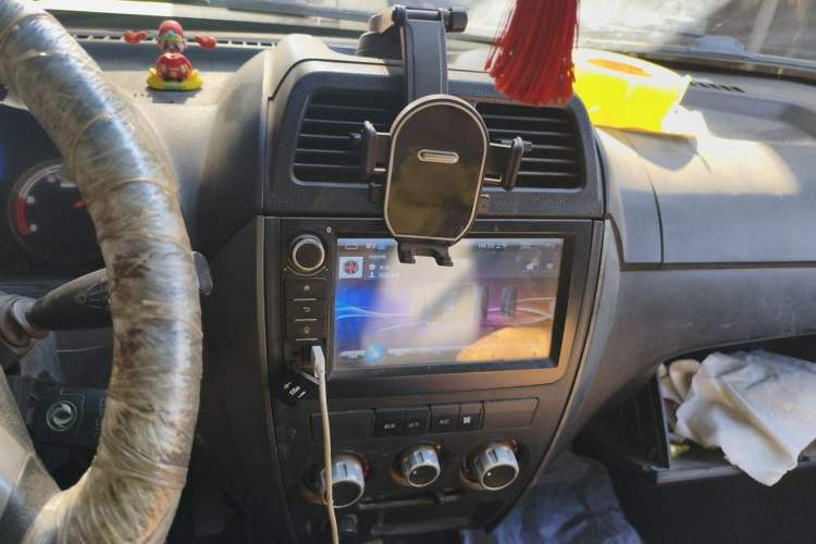 Used Dongfeng Xiaokang EC36 2017 Base Model Audio And AC Panel