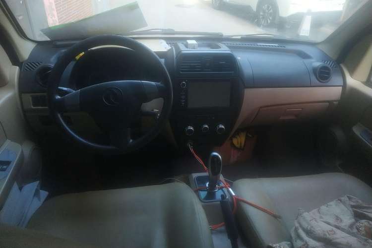 Used Dongfeng Xiaokang EC36 2017 Base Model Center Console