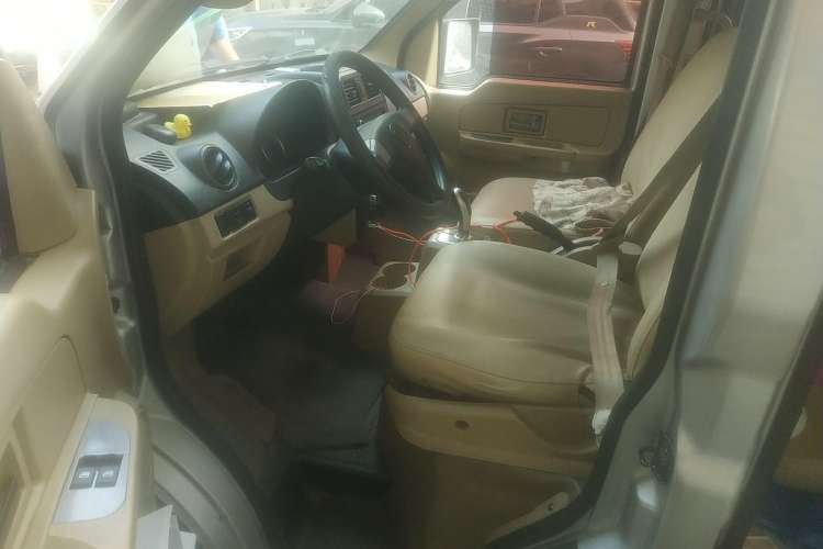 Used Dongfeng Xiaokang EC36 2017 Base Model Driver Seat