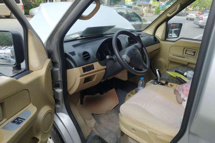 Used Dongfeng Xiaokang EC36 2017 Base Model Driver Seat
