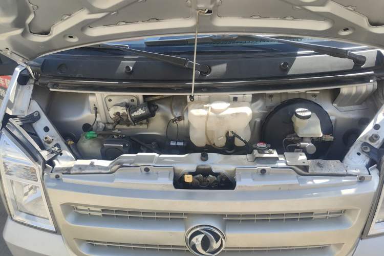 Used Dongfeng Xiaokang EC36 2017 Base Model Engine Bay