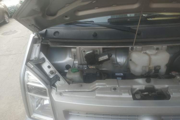 Used Dongfeng Xiaokang EC36 2017 Base Model Engine Bay Right