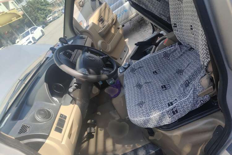 Used Dongfeng Xiaokang EC36 2017 Base Model Left Front Seat