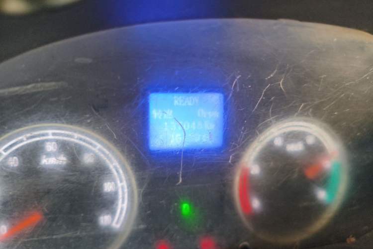 Used Dongfeng Xiaokang EC36 2017 Base Model Odometer Close Up