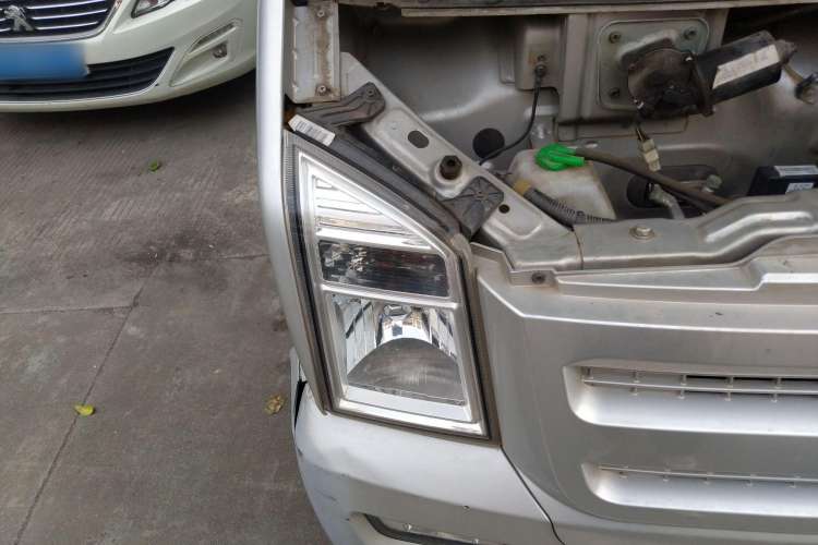 Used Dongfeng Xiaokang EC36 2017 Base Model Right Front Headlight
