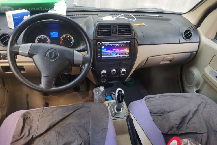 Used Dongfeng Xiaokang EC36 2017 Base Model Center Console