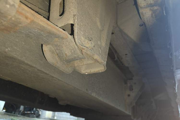 Used Dongfeng Xiaokang EC36 2017 Base Model Chassis Rear Right