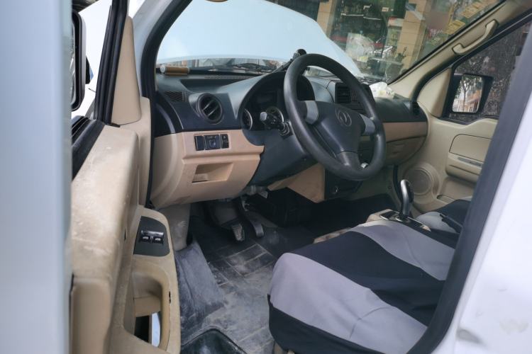 Used Dongfeng Xiaokang EC36 2017 Base Model Driver Seat