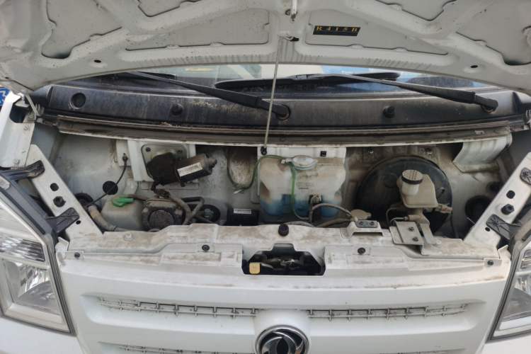 Used Dongfeng Xiaokang EC36 2017 Base Model Engine Bay