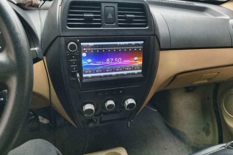Used Dongfeng Xiaokang EC36 2018 Standard-Model Sandton Battery Audio And AC Panel