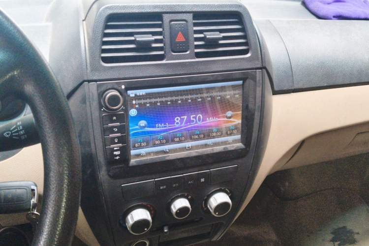 Used Dongfeng Xiaokang EC36 2018 Standard-Model Sandton Battery Audio And AC Panel
