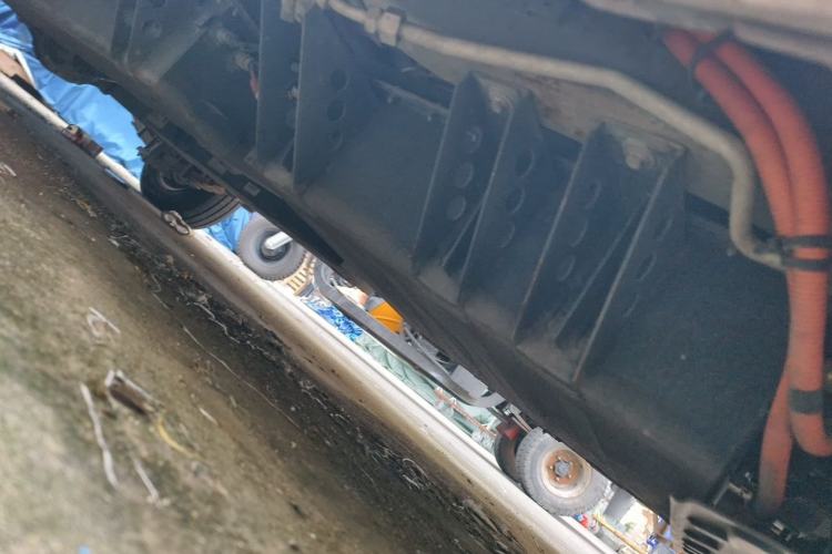 Used Dongfeng Xiaokang EC36 2018 Standard-Model Sandton Battery Chassis Front Right