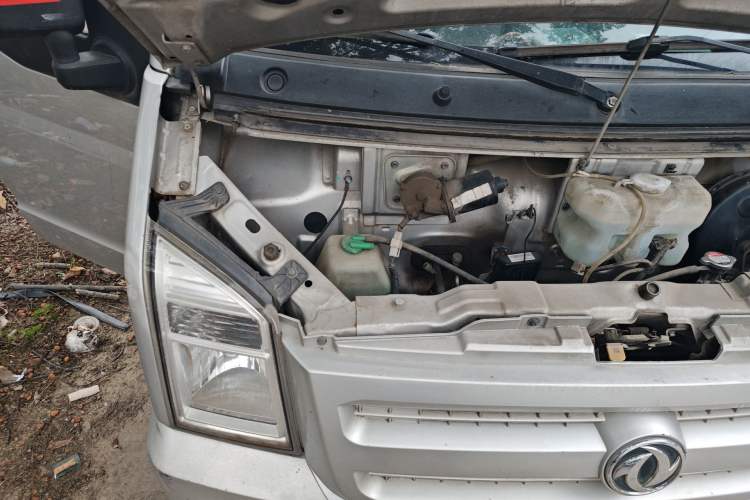 Used Dongfeng Xiaokang EC36 2018 Standard Model Camel Battery Engine Bay Right