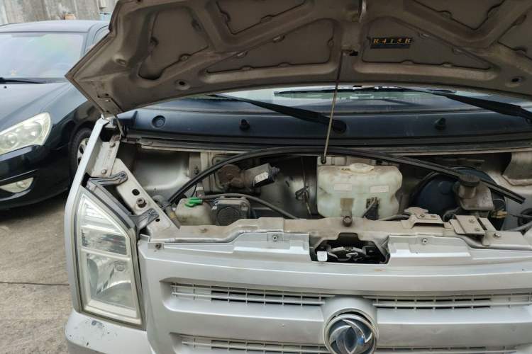 Used Dongfeng Xiaokang EC36 2018 Standard-Model Sandton Battery Engine Bay Right