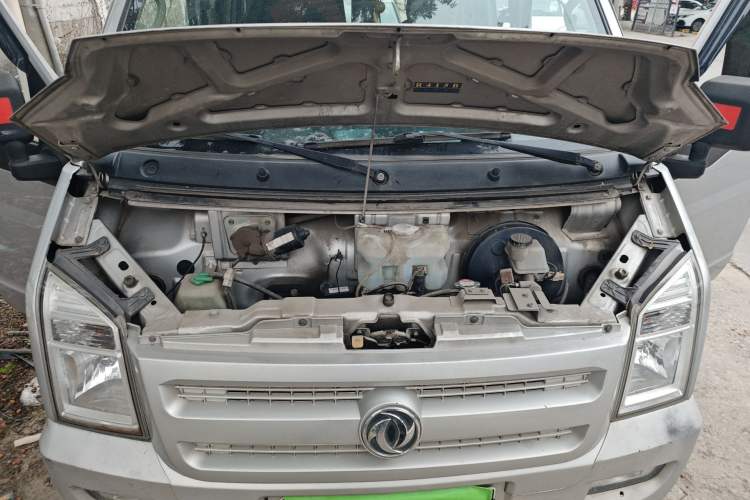 Used Dongfeng Xiaokang EC36 2018 Standard Model Camel Battery Engine Bay