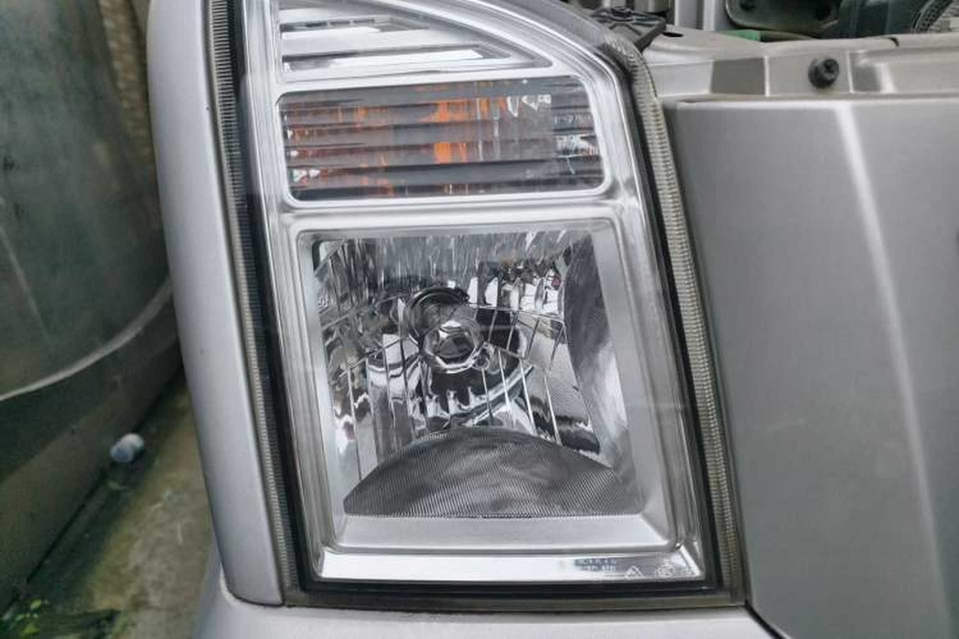 Used Dongfeng Xiaokang EC36 2018 Standard-Model Sandton Battery Right Front Headlight