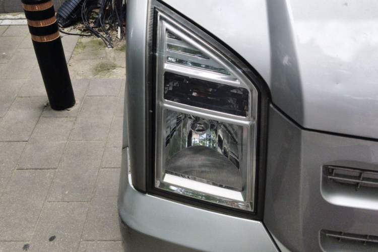 Used Dongfeng Xiaokang EC36 2018 Standard-Model Sandton Battery Right Front Headlight