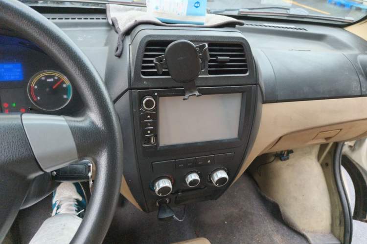 Used Dongfeng Xiaokang EC36 2018 Standard Model Starheng Battery Audio And AC Panel