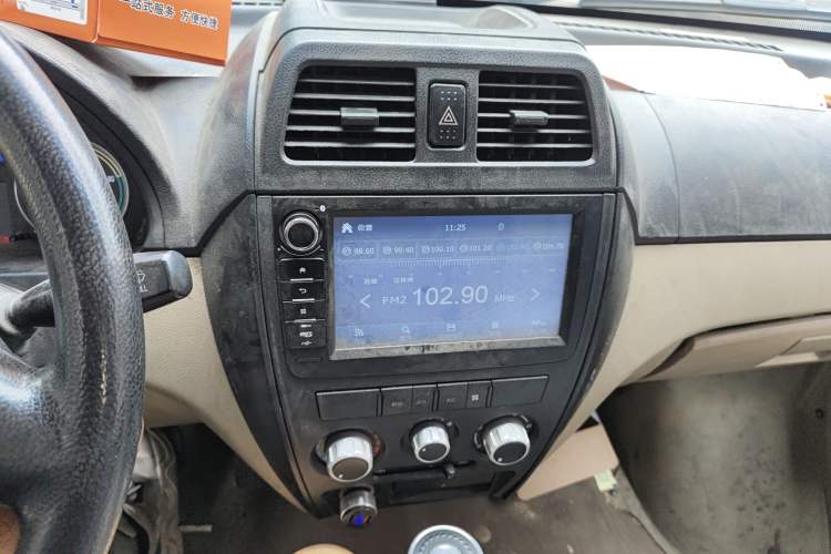 Used Dongfeng Xiaokang EC36 2018 Standard-Model Sandton Battery Audio And AC Panel