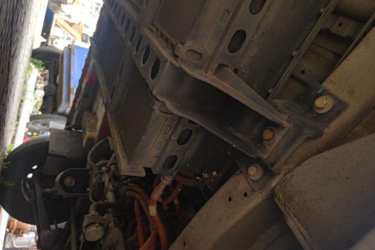 Used Dongfeng Xiaokang EC36 2018 Standard Model Camel Battery Chassis Front Right