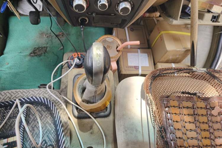 Used Dongfeng Xiaokang EC36 2018 Standard Model Camel Battery Gear Lever