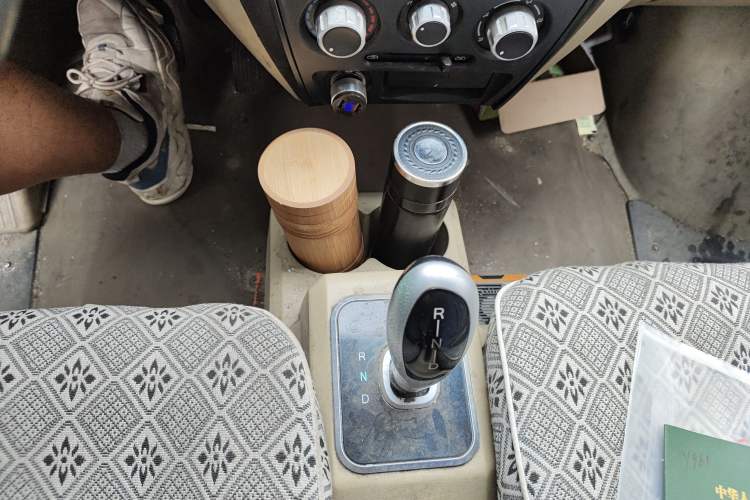 Used Dongfeng Xiaokang EC36 2018 Standard-Model Sandton Battery Gear Lever
