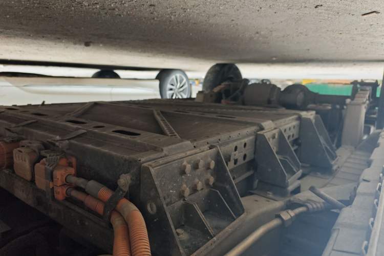 Used Dongfeng Xiaokang EC36 2020 Standard Model CATL Battery Chassis Front Right