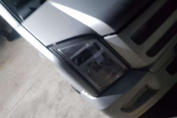 Used Dongfeng Xiaokang EC36 2020 Standard Model CATL Battery Right Front Headlight