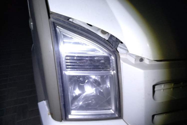 Used Dongfeng Xiaokang EC36 2020 Standard Model CATL Battery Right Front Headlight