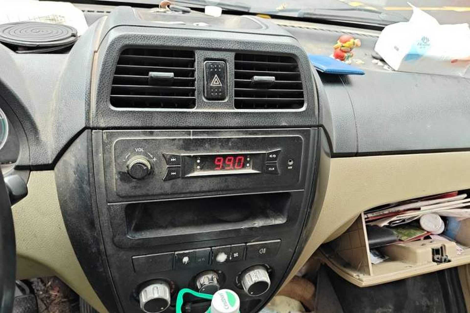 Used Dongfeng Xiaokang EC36 2021 Standard Model Ningde Times Battery Audio And AC Panel