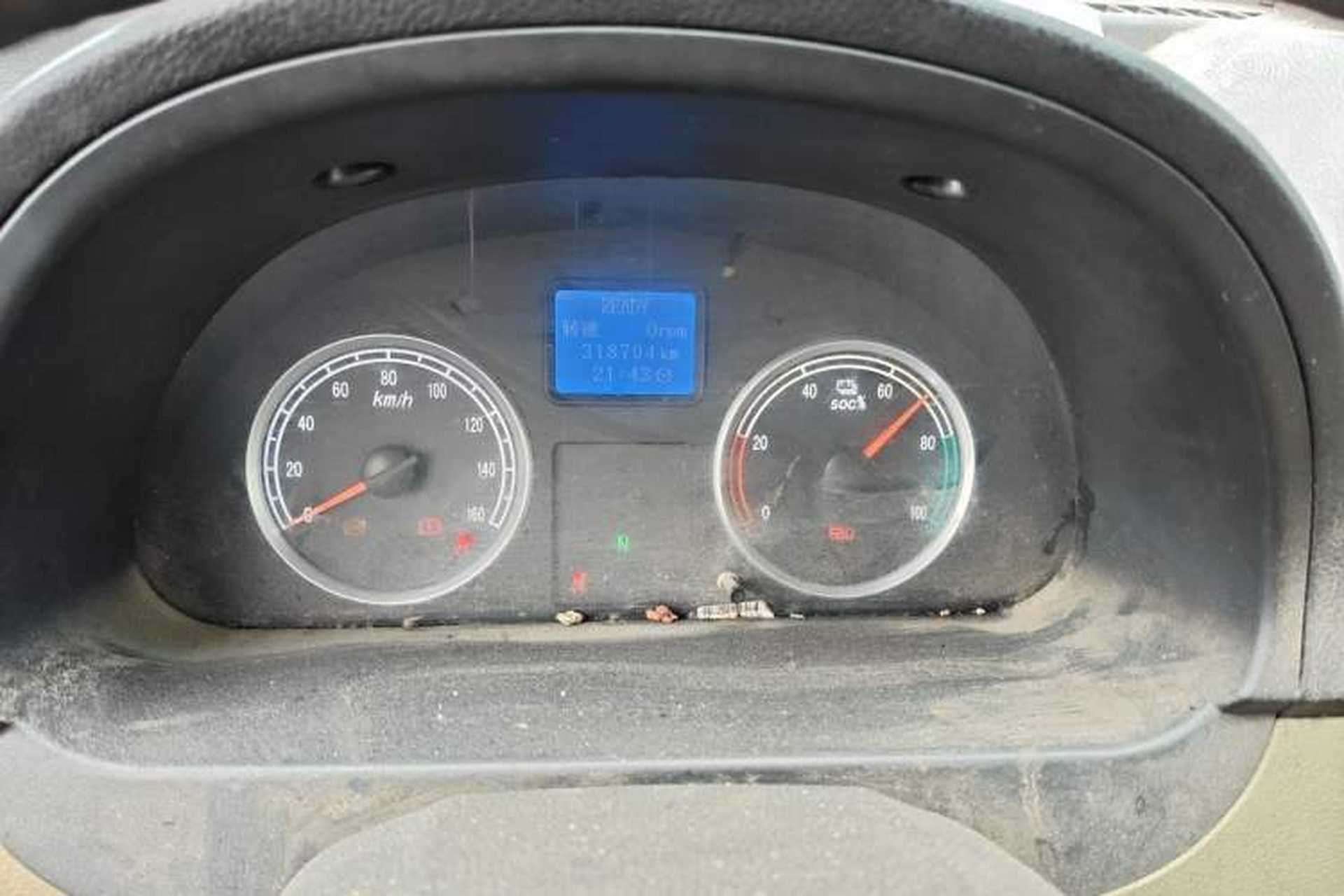 Used Dongfeng Xiaokang EC36 2021 Standard Model Ningde Times Battery Odometer Close Up