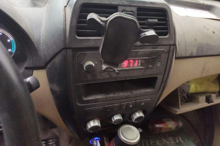 Used Dongfeng Xiaokang EC36 2021 Standard Model Guoxuan Hi-Tech Battery Audio And AC Panel