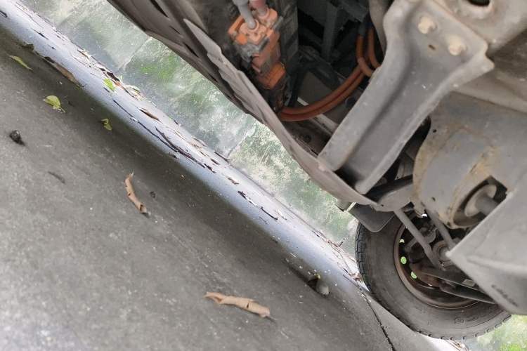 Used Dongfeng Xiaokang EC36 2021 Standard Model Ningde Times Battery Chassis Front Right