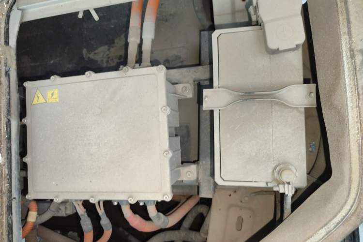 Used Dongfeng Xiaokang EC36 2021 Standard Model Guoxuan Hi-Tech Battery Engine Bay Left