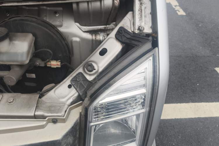 Used Dongfeng Xiaokang EC36 2021 Standard Model Guoxuan Hi-Tech Battery Engine Bay Left