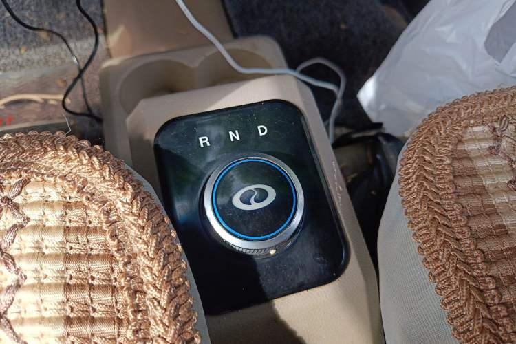 Used Dongfeng Xiaokang EC36 2021 Standard Model Ningde Times Battery Gear Lever