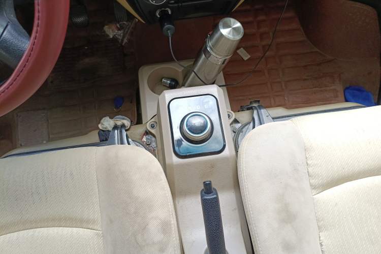 Used Dongfeng Xiaokang EC36 2021 Standard Model Guoxuan Hi-Tech Battery Gear Lever