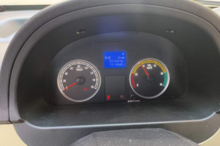 Used Dongfeng Xiaokang EC36 2021 Standard Model Guoxuan Hi-Tech Battery Odometer Close Up