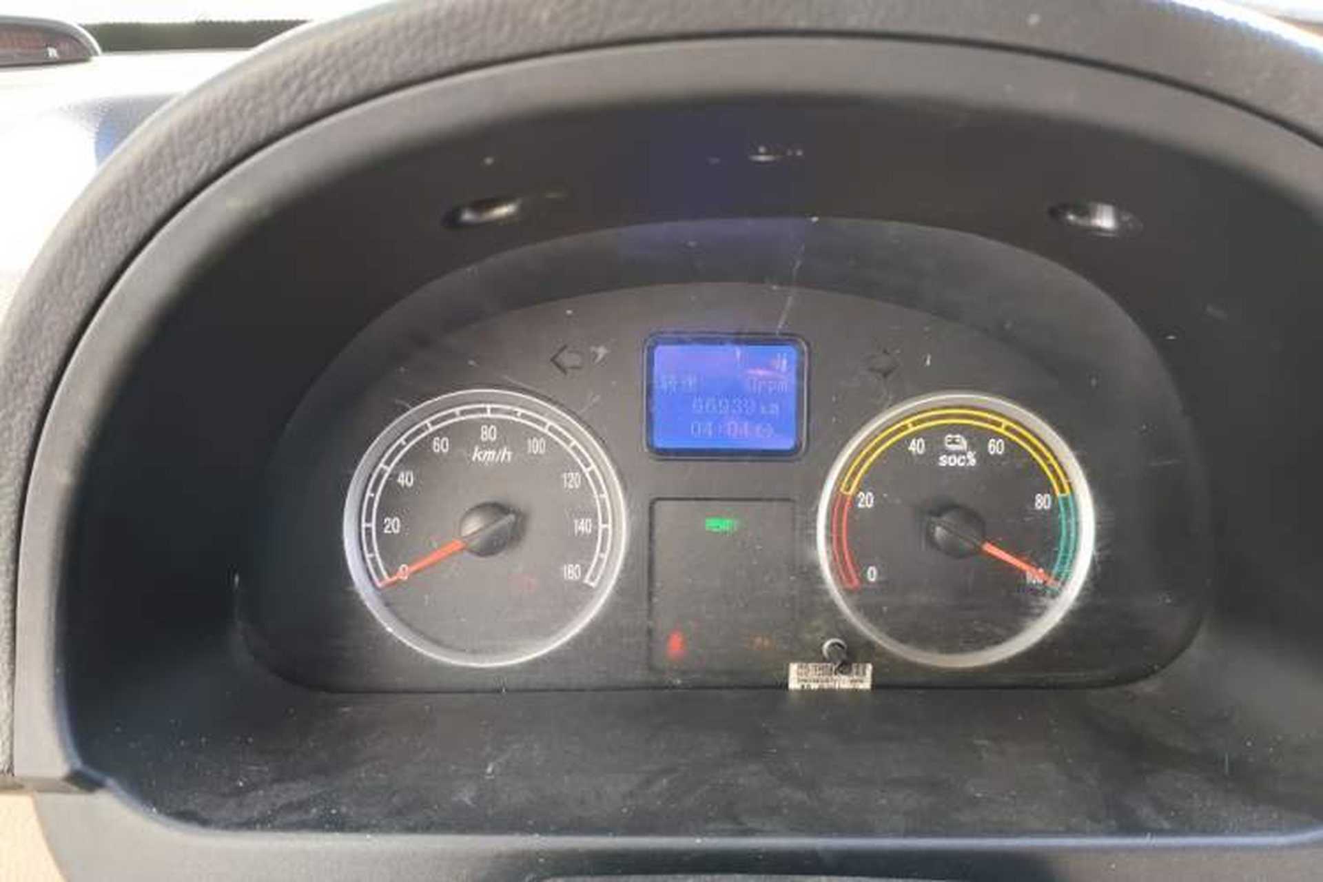 Used Dongfeng Xiaokang EC36 2021 Standard Model Ningde Times Battery Odometer Close Up