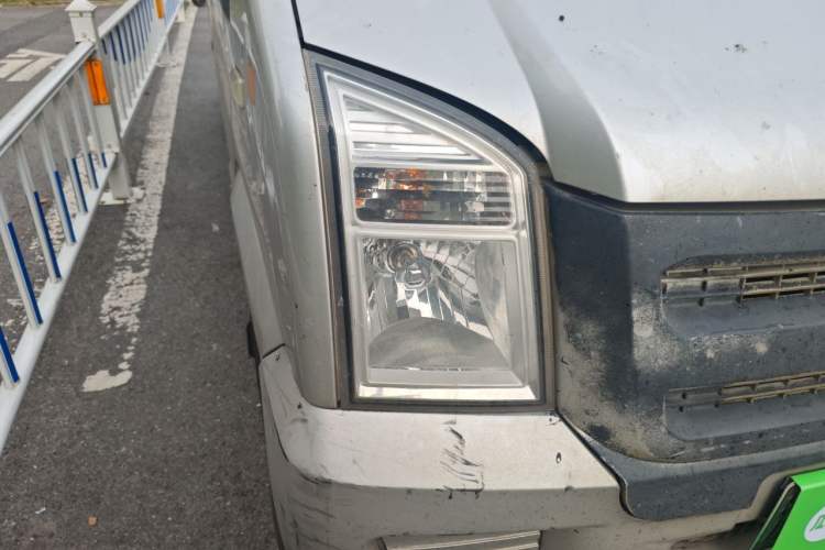 Used Dongfeng Xiaokang EC36 2021 Standard Model Ningde Times Battery Right Front Headlight